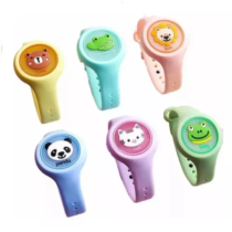 2 Pulseiras Infantil Repelente de Mosquito Figurinhas