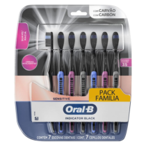 Oral-B Escova de Dente Indicador Black Charcoal 7 Unidades