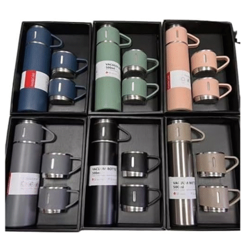 Kit Garrafa Termica Inox Isolada a Vacuo Parede Dupla Com Tampa Caneca 500ml + 2 Canecas Revomax